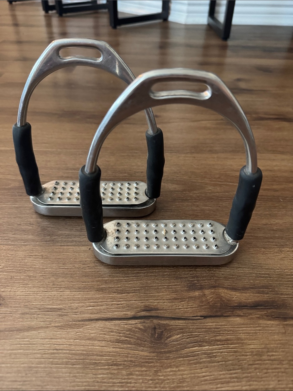 🐴 Jointed Flex Stirrups Size 4 3/4 🐴